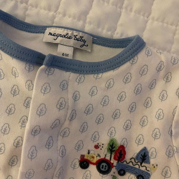 Magnolia Baby 2 Piece Diaper Set - Picture 3 of 3